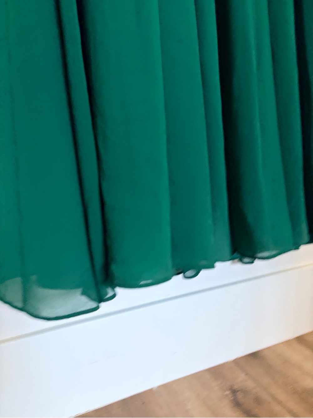 Vera Wang Emerald Green Ruched V-Neck Sleeveless Chiffon Gown NWT Dress - Picture 10 of 14